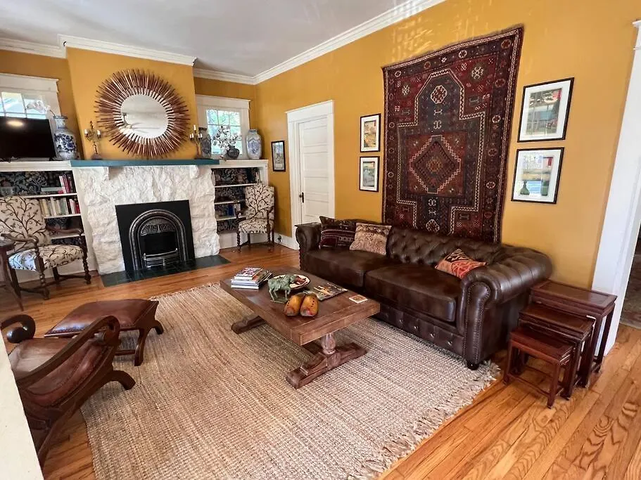Midtown Central Gardens Bungalow Memphis